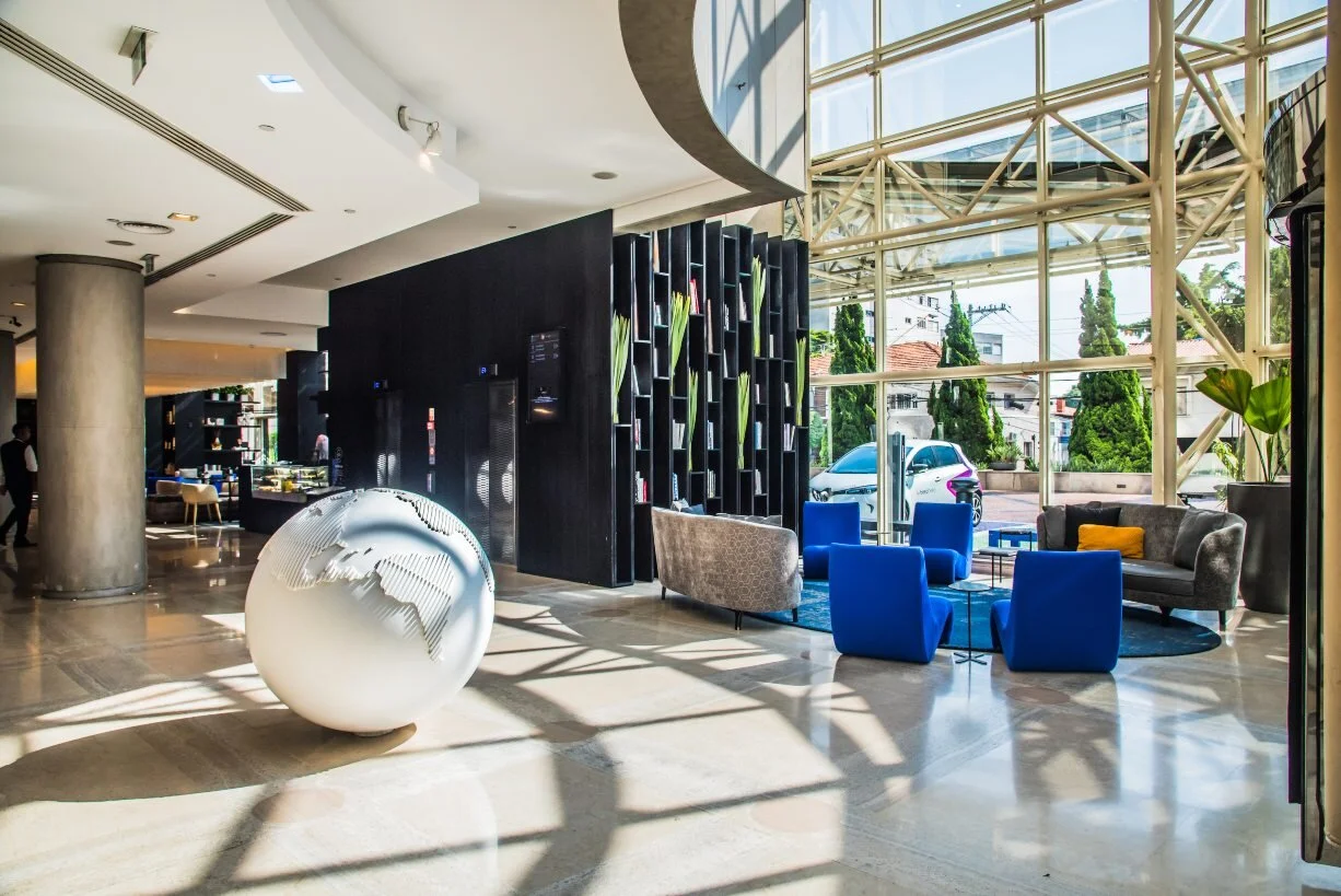 Lobby do Hotel Pullman Ibirapuera, local do evento presencial